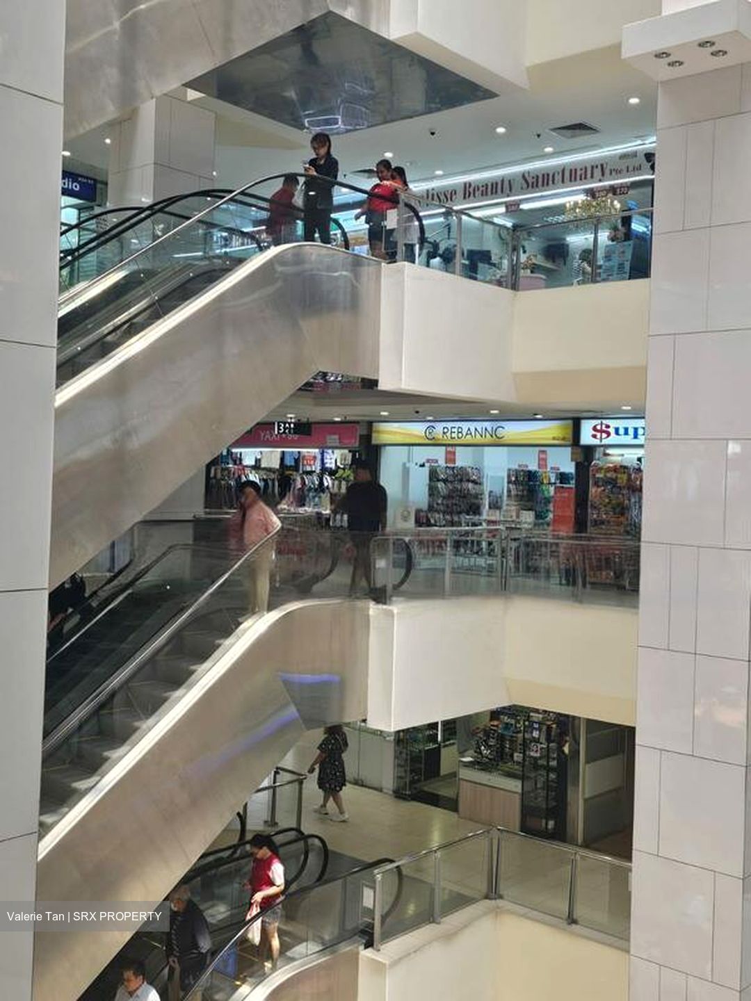 Lucky Plaza (D9), Shop House #450868491